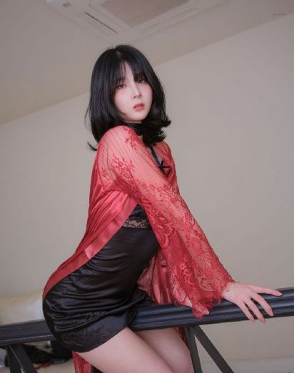 美丽女邻居交换4